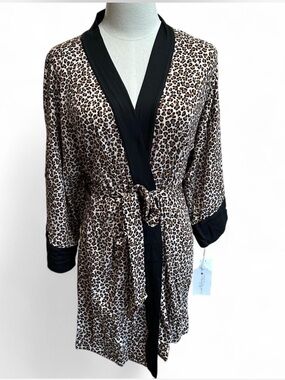 *NWT* IN BLOOM by JONQUIL Natural Leopard Print Robe with Tie Belt — XS